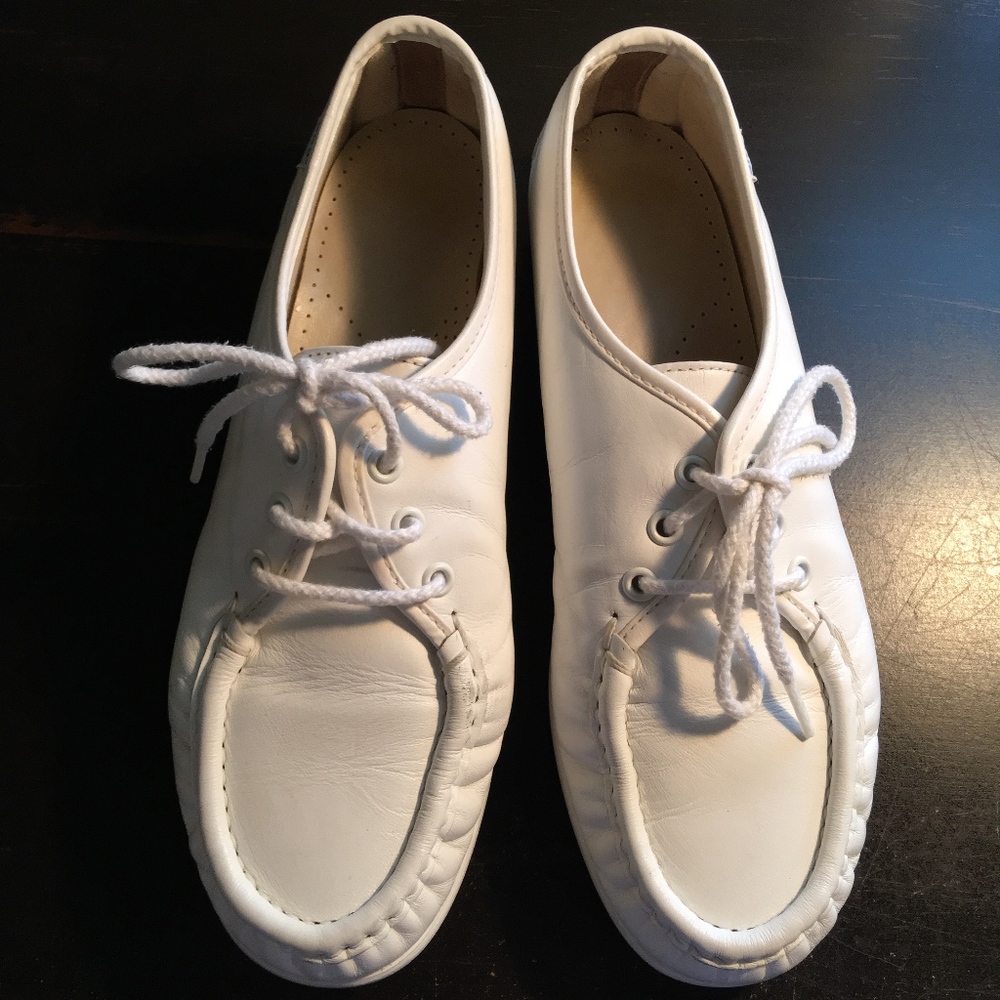 SAS Siesta Nurse Moccasins